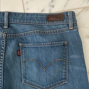 Levi's demi curve Blue Flare Jeans